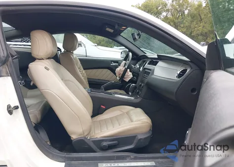 2013 Ford Mustang V6 Premium z USA, uszkodzony, nr VIN 1ZVBP8AM6D5242155